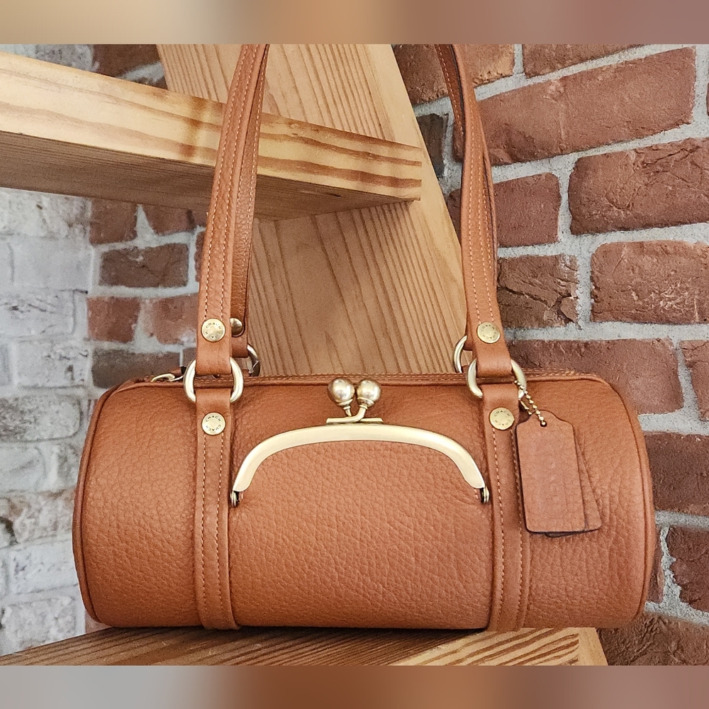 Coach Kisslock Barrel Bag 28 In Amber Brown